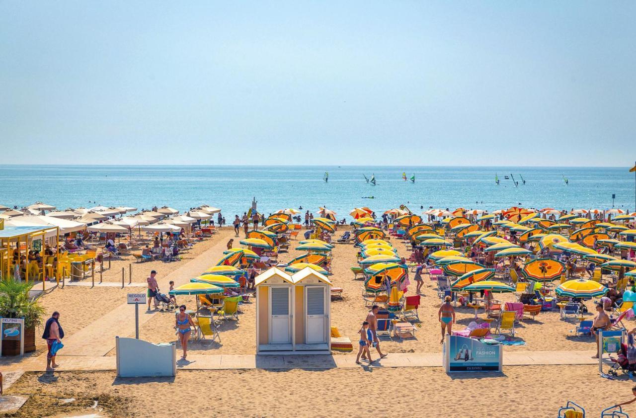 Hotel Adriatico Bibione Eksteriør billede